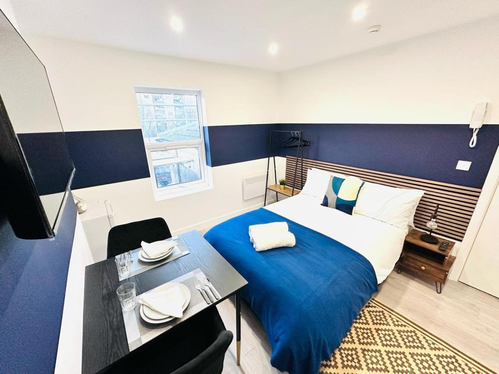 London 58 Blue House City Center Studio, Top Spot Ngoại thất bức ảnh