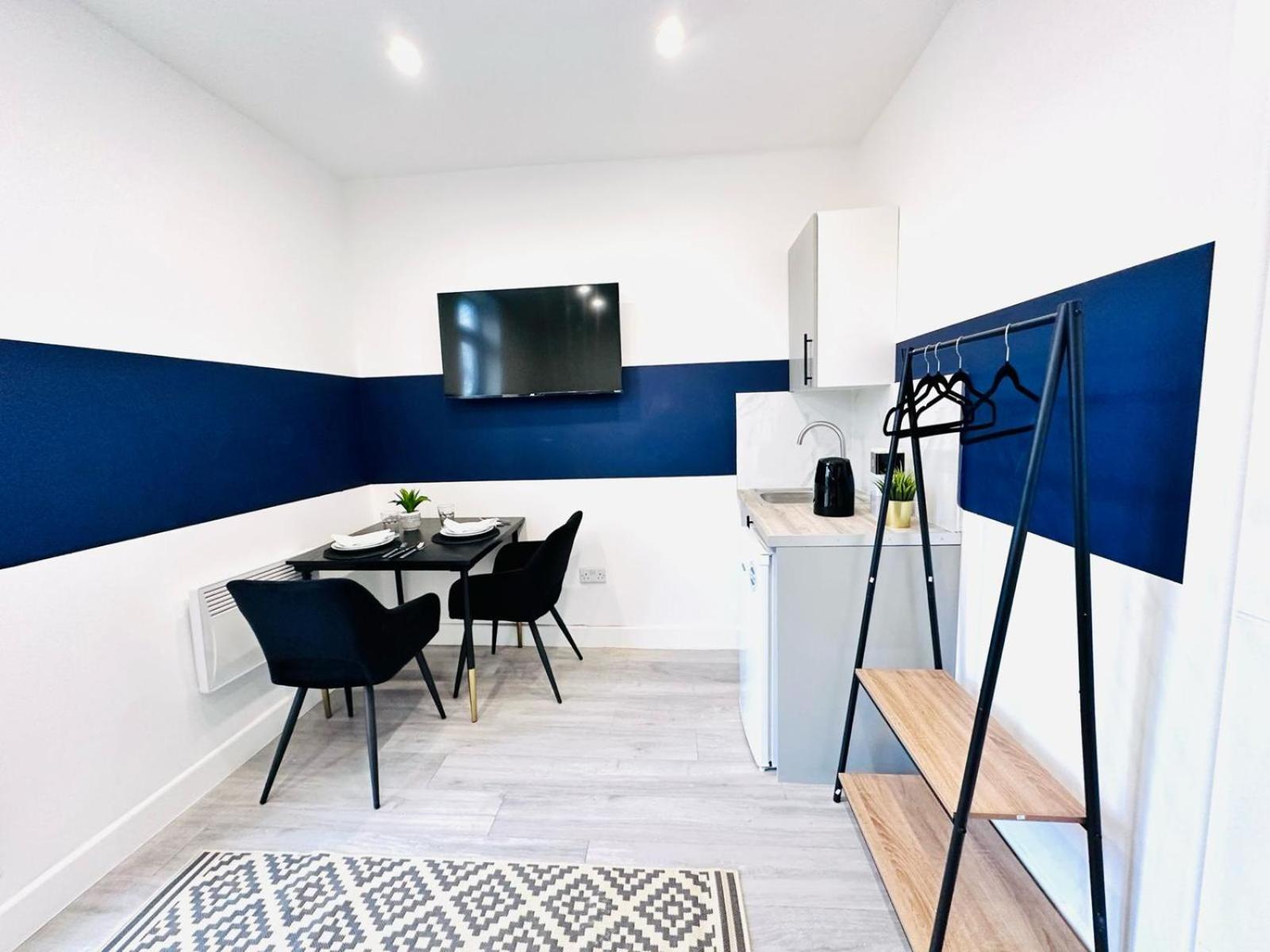 London 58 Blue House City Center Studio, Top Spot Ngoại thất bức ảnh
