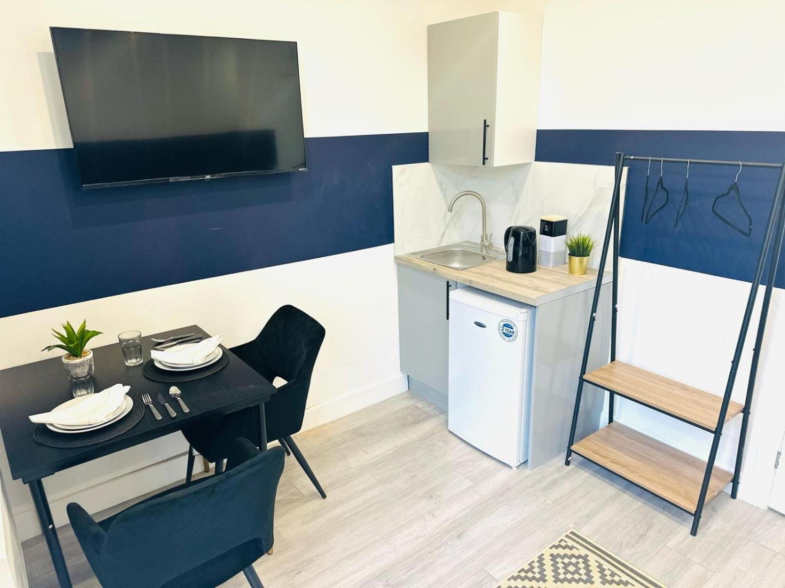 London 58 Blue House City Center Studio, Top Spot Ngoại thất bức ảnh